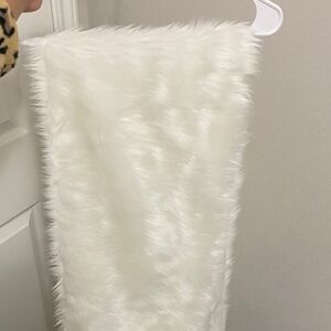 Chic White Faux Fur Wrap